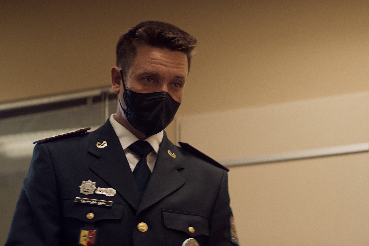 Komedie Poberta s covidem jako švejkovskou kulisou vstupuje do kin 6 let odvyhlášení prvního nouzového stavu v republice